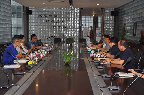 宁波工程学院苏志刚书记和江北区张飞宇常务副区长一行莅临betway西汉姆联调研交流