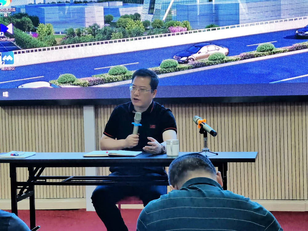 强化结构调整 增强发展动力——集团总裁柯建东莅临安徽betway西汉姆联视察并指导工作